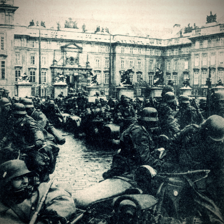 Německá vojska na Pražském hradě 15. března 1939